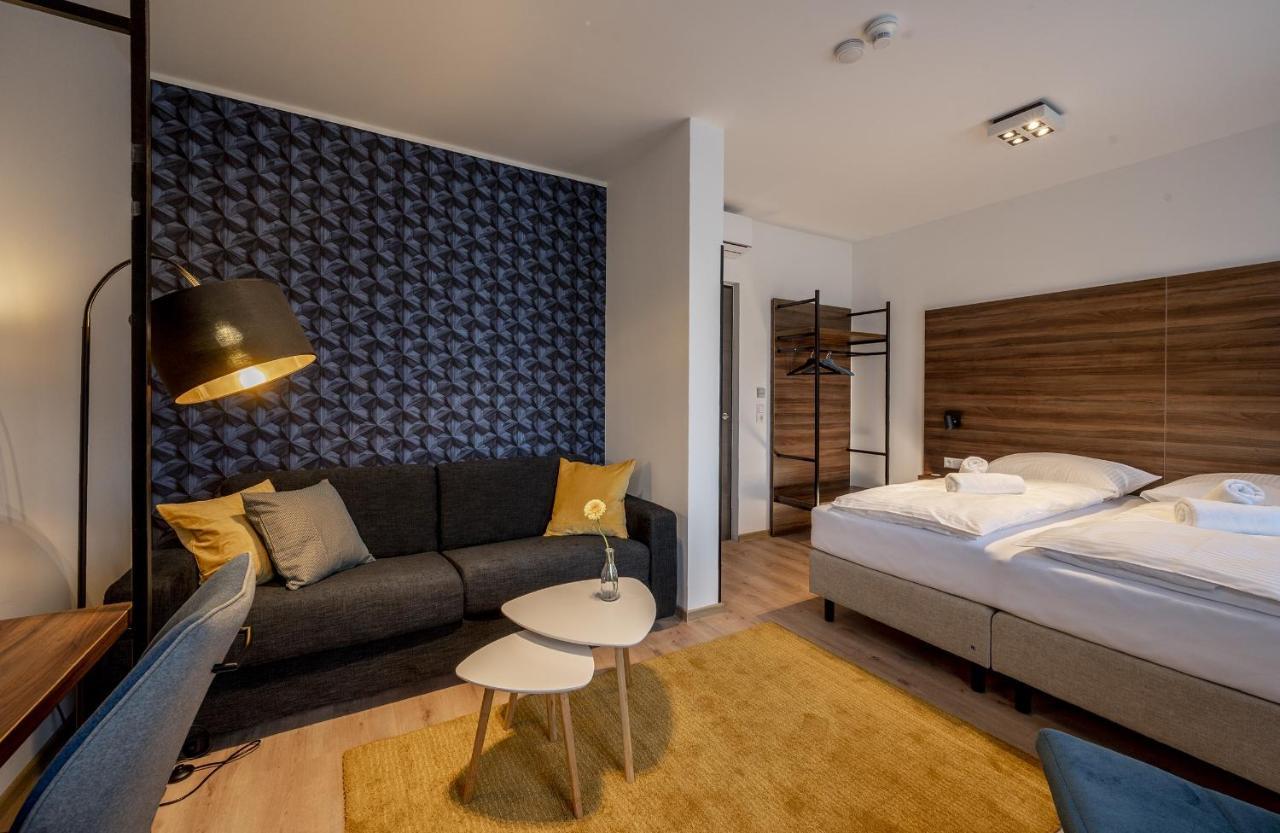 Hotel Zu Freunden *