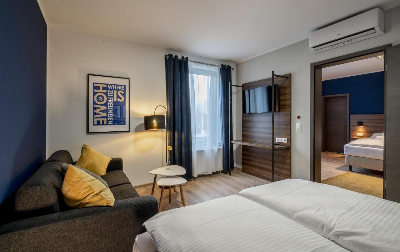 Zu Freunden Hotel